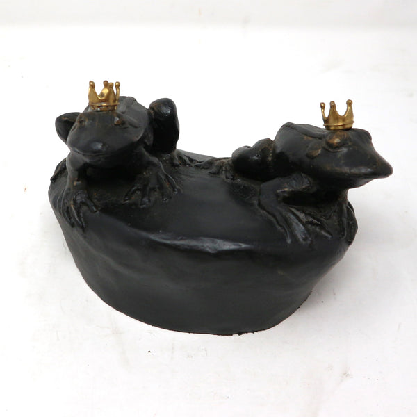 Double Frogs w/ Crowns