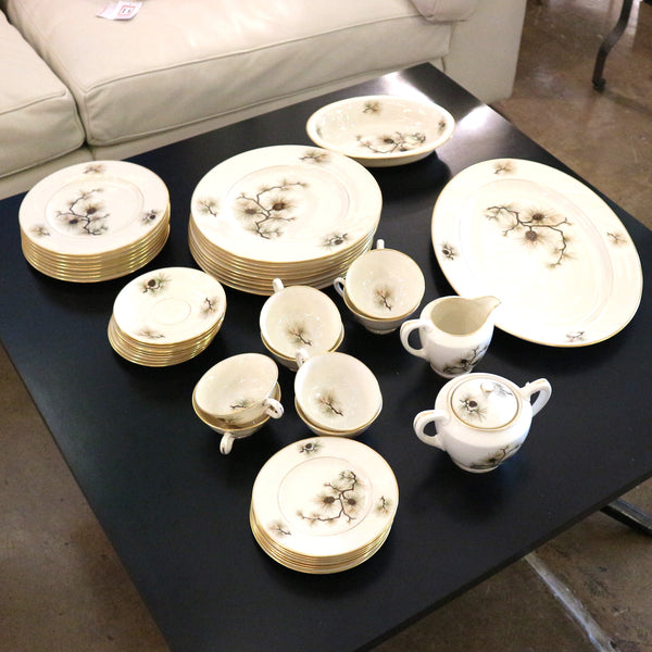 Pine by Lennox China Service for 8 (45Pieces)