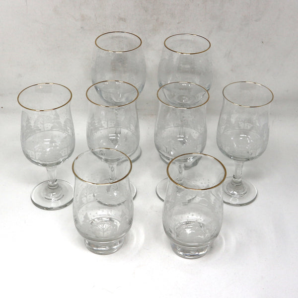 Set of 8 Pines Glasses by Lynn’s