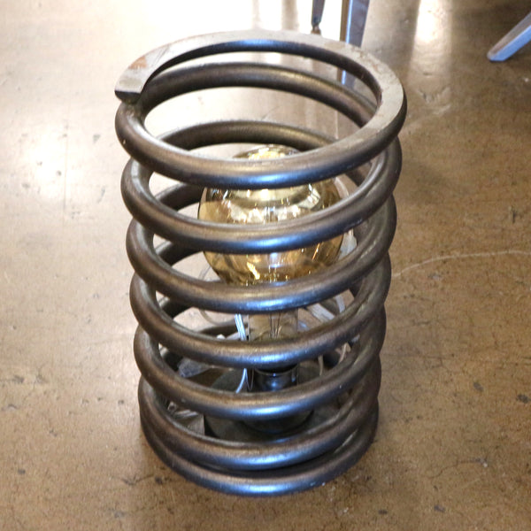 Big Light in Metal Spring Lamp