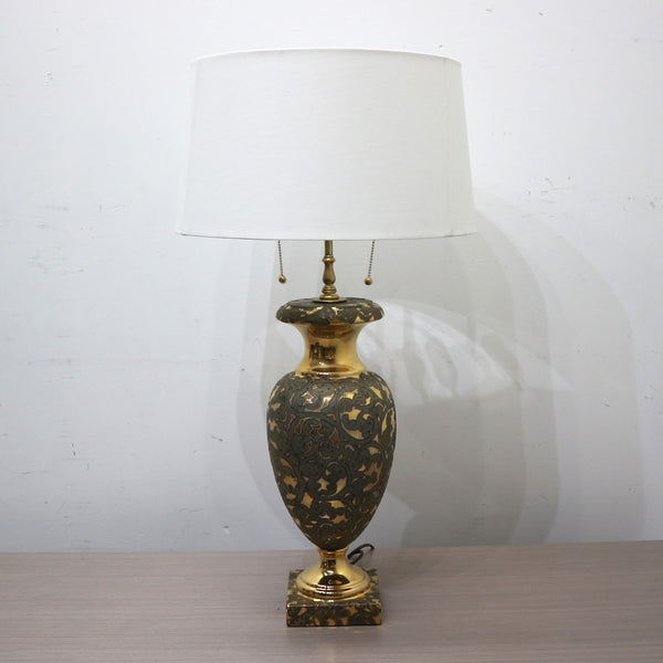 Brilliant Gold Urn Lamp