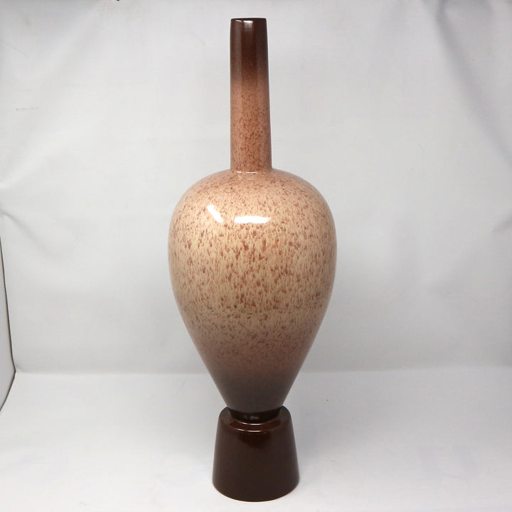 Ceramic Dark Rim Vase – Dulce Interior Consignment Showplace